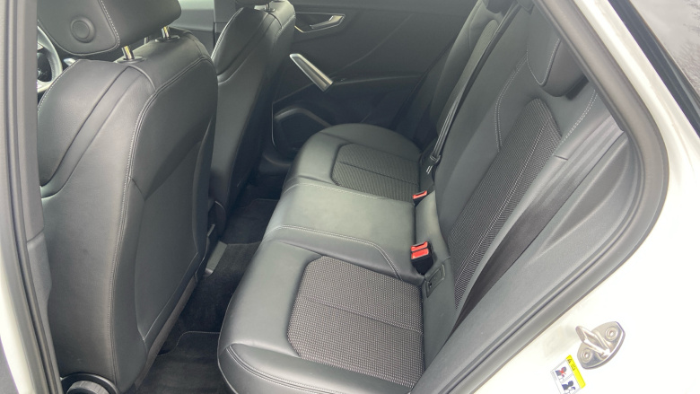 Audi Q2 35 TFSI Black Edition 5dr Petrol Estate